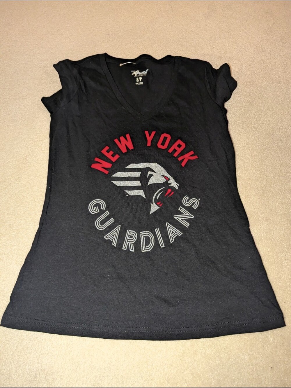 Nwot Women's New York Guardians V-neck T-shirt